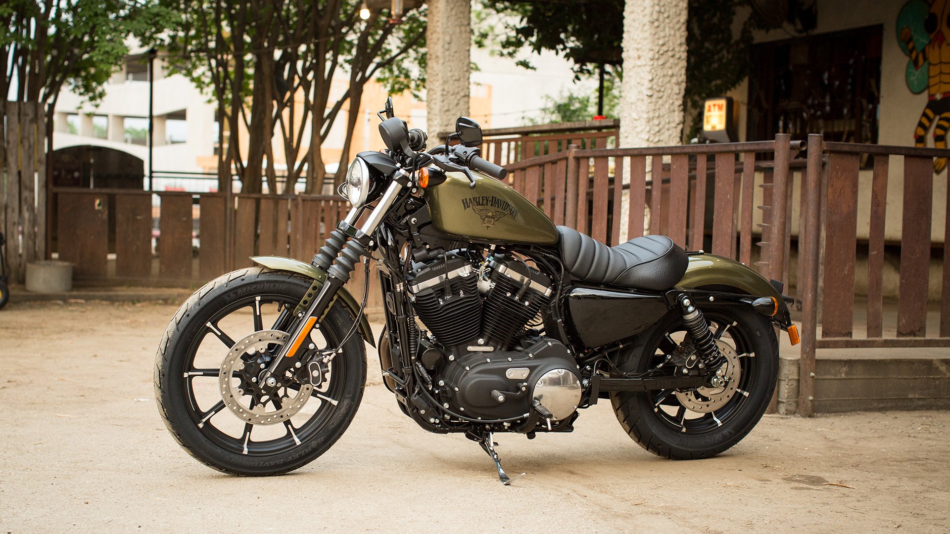 2009 sale iron 883